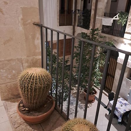 Syrakosia A Ortigia Villa Syracuse Exterior photo